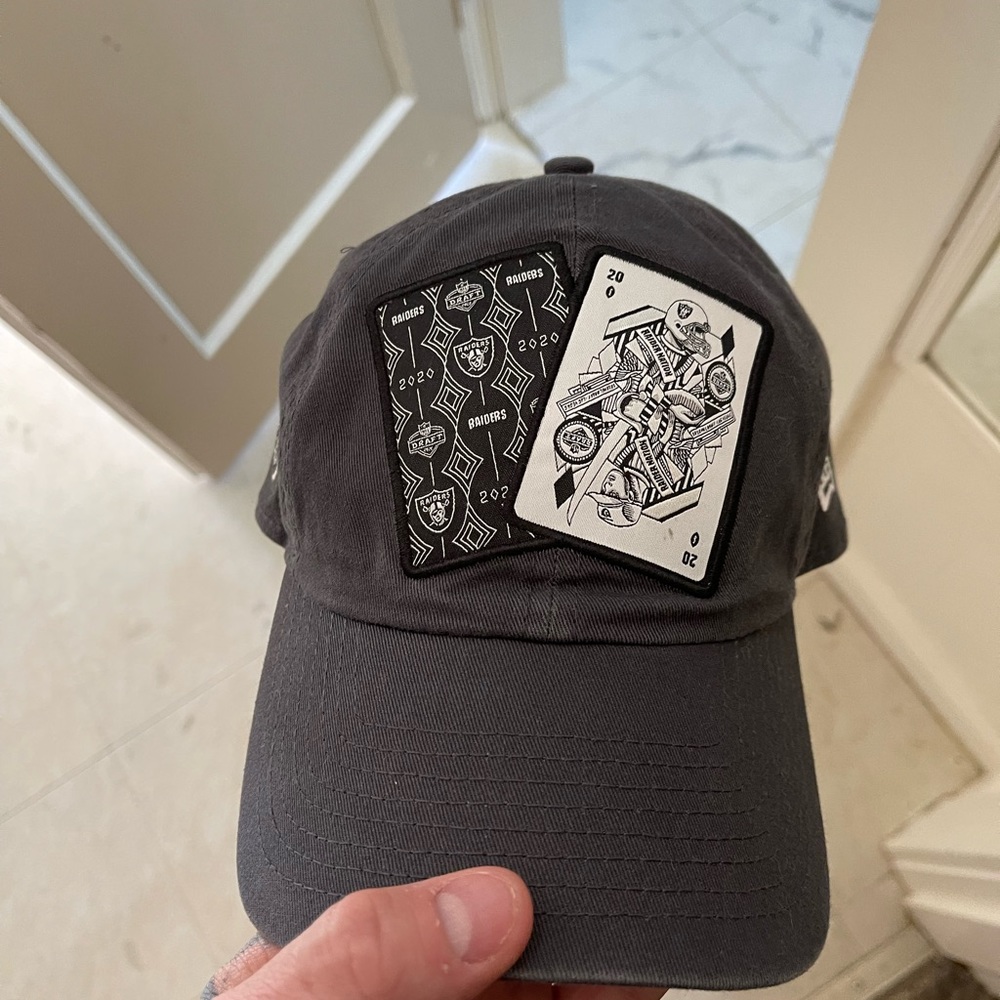 Oakland raiders hat